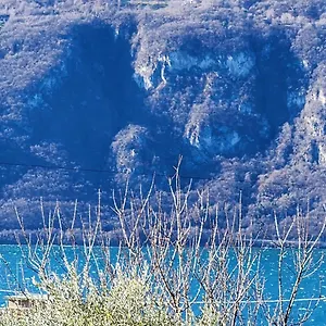 L'ulivo View Private Road 5 Kilometers From Varenna Appartamento